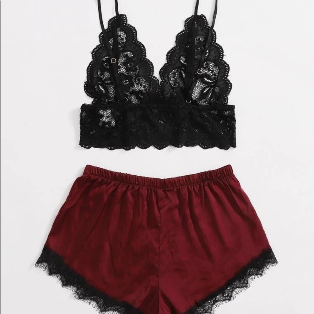 Floral Lace Scalloped Lingerie Set